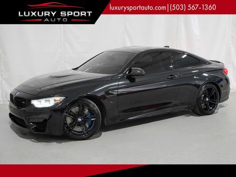 Used 2018 BMW M4 Coupe RWD image 1