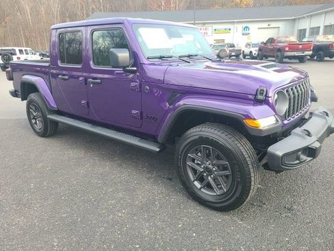 New 2026 Jeep Gladiator Sport AWD/4WD image 8