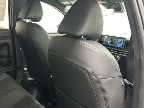 Certified 2025 Hyundai Santa Cruz SEL image 20