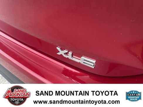 Used 2023 Toyota Highlander XLE FWD image 10
