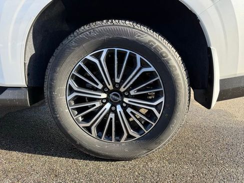 New 2026 Nissan Armada Platinum image 29