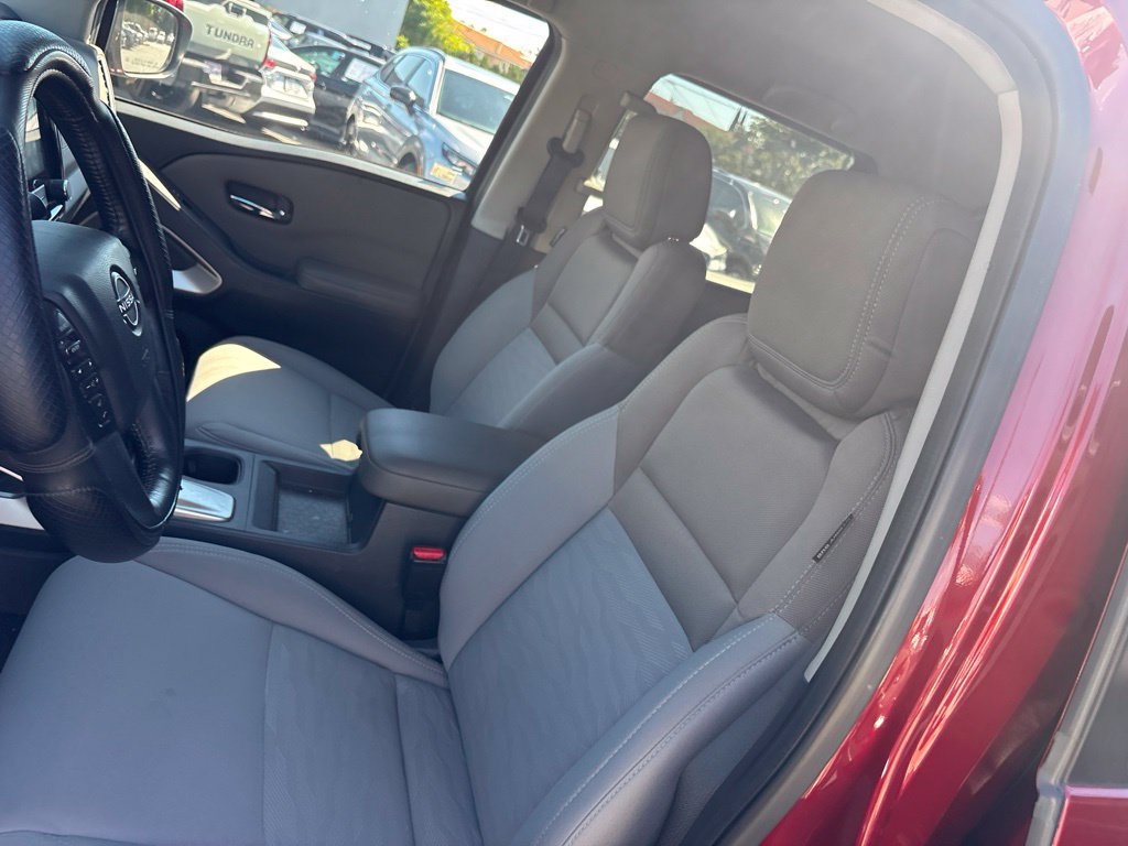 Used 2023 Nissan Frontier SV w/ SV Convenience Package RWD image 14