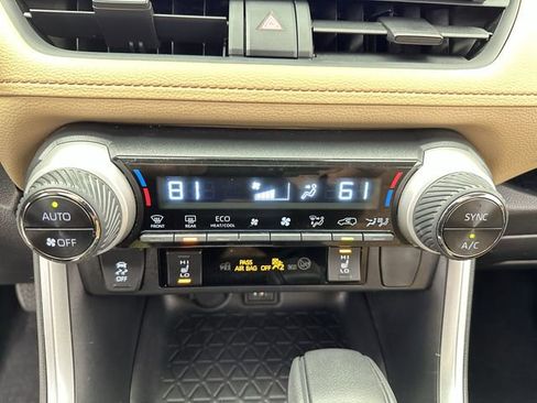 Used 2023 Toyota RAV4 XLE w/ Convenience Package AWD/4WD image 18