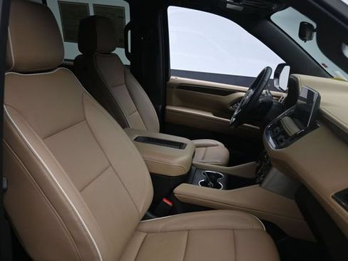 Used 2023 Chevrolet Tahoe Premier w/ Premium Package AWD/4WD image 30