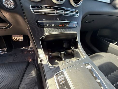 Used 2022 Mercedes-Benz GLC 300 4MATIC Coupe image 16