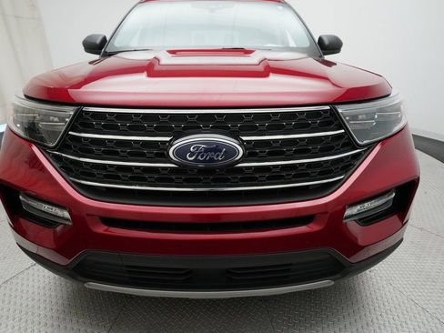Used 2023 Ford Explorer XLT w/ Equipment Group 202A image 23