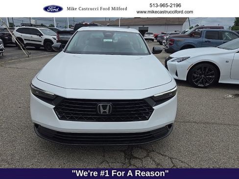Used 2025 Honda Accord SE image 2