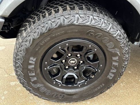 Used 2023 Ford Bronco Wildtrak AWD/4WD image 12