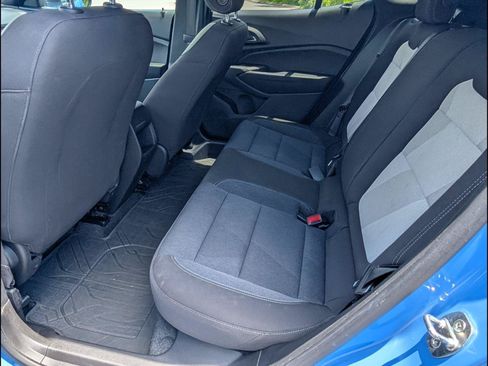 Used 2024 Chevrolet Trax RS w/ Sunroof Package FWD image 14