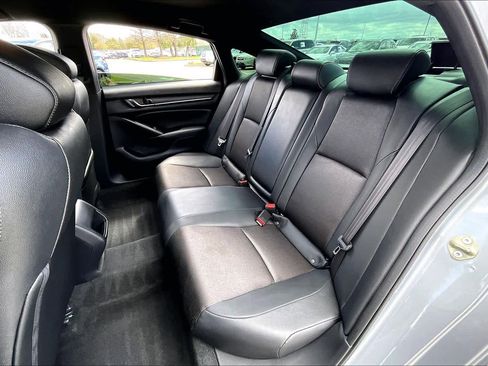 Used 2019 Honda Accord Sport image 19