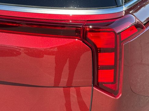 New 2026 Kia Carnival SX image 33