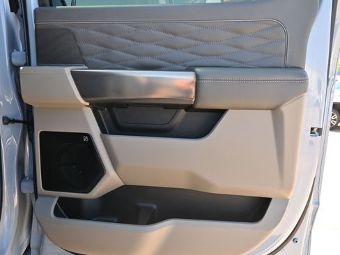 Used 2025 Ford F450 Platinum w/ Platinum Plus Package AWD/4WD image 16