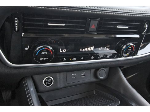 Certified 2023 Nissan Rogue SL FWD image 22