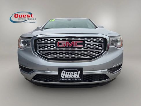 Used 2018 GMC Acadia Denali AWD/4WD image 3