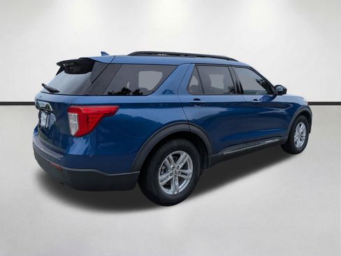 Used 2020 Ford Explorer XLT RWD image 4