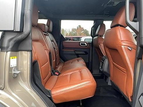 New 2025 Ford Bronco 4-Door w/ Sasquatch Package image 17