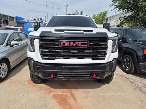 Used 2024 GMC Sierra 2500 AT4X AWD/4WD image 22