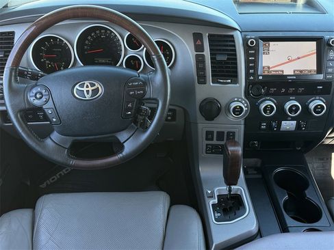 Used 2013 Toyota Sequoia Platinum image 13