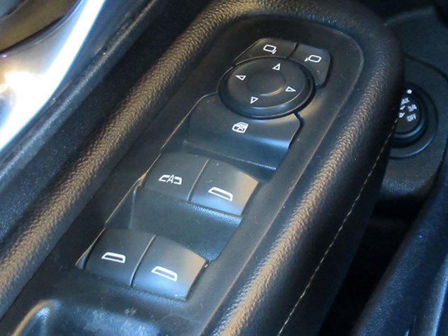 Used 2018 GMC Terrain Denali w/ Driver Alert Package II AWD/4WD image 29