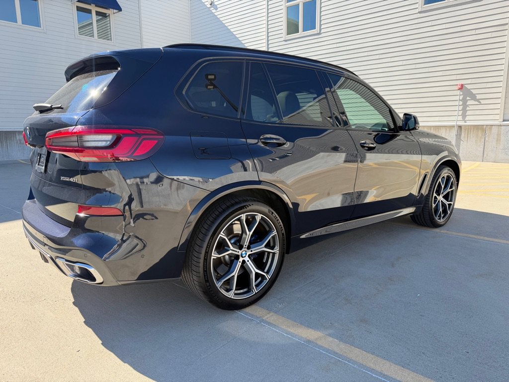 Used 2022 BMW X5 xDrive40i w/ M Sport Package AWD/4WD image 7