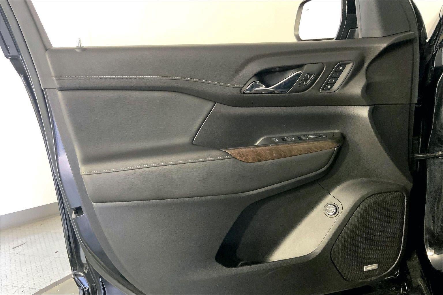 Used 2023 GMC Acadia Denali FWD image 25