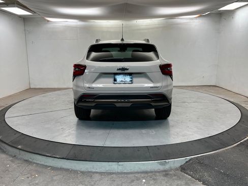 New 2026 Chevrolet Trax ACTIV w/ Driver Confidence Package FWD image 5