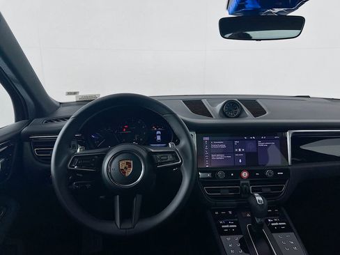 New 2026 Porsche Macan image 25