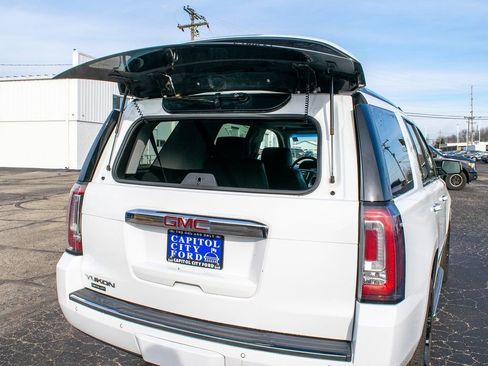 Used 2018 GMC Yukon Denali image 5