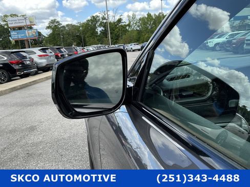 Used 2024 Jeep Grand Cherokee Altitude image 10