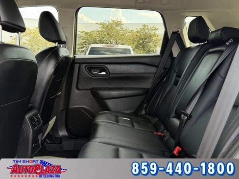 Used 2024 Nissan Rogue SL AWD/4WD image 30
