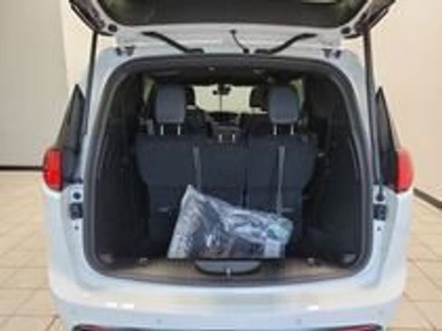 New 2026 Chrysler Voyager LX FWD image 7