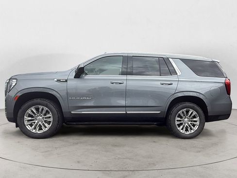 Used 2021 GMC Yukon SLT w/ Rear Media and Nav Package image 2