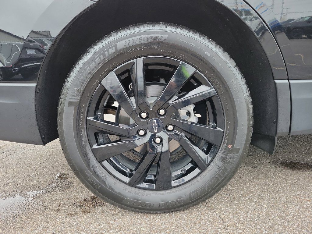 Used 2024 Chevrolet Equinox LS w/ LS Convenience Package FWD image 9