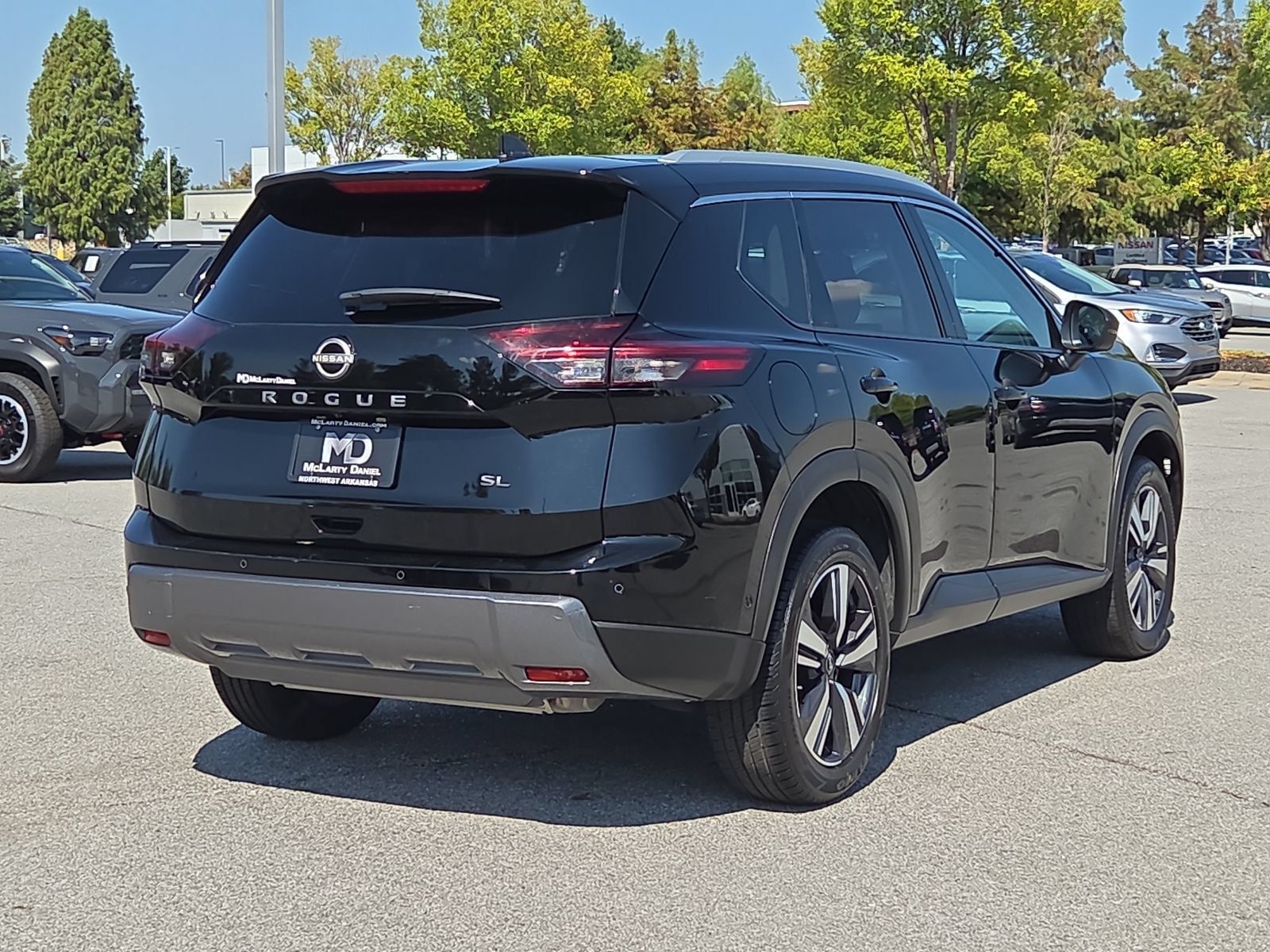 Used 2026 Nissan Rogue SL FWD image 5