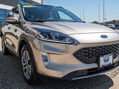 Used 2021 Ford Escape SEL w/ Technology Package AWD/4WD image 7