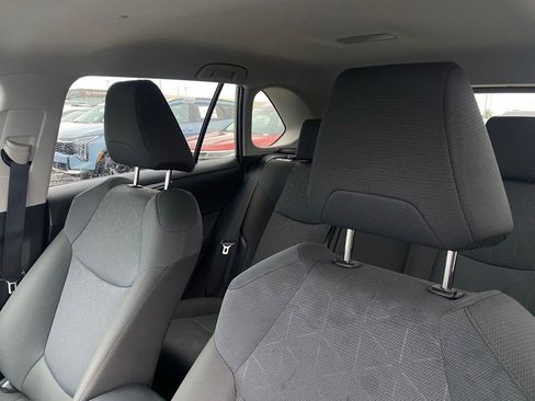 Used 2025 Toyota RAV4 XLE FWD image 20