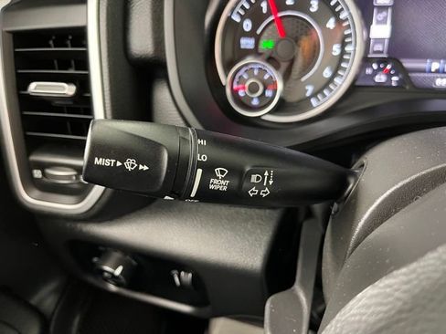 Used 2022 RAM 1500 Big Horn AWD/4WD image 23