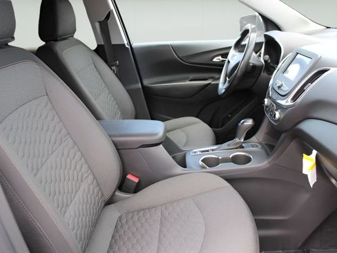 Used 2020 Chevrolet Equinox LT AWD/4WD image 24