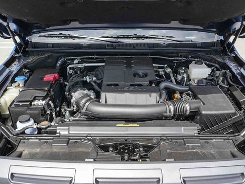 New 2026 Nissan Frontier SV w/ Tow Package AWD/4WD image 13