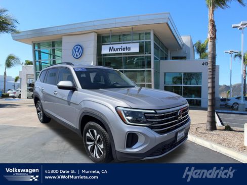 Used 2024 Volkswagen Atlas SE FWD image 1