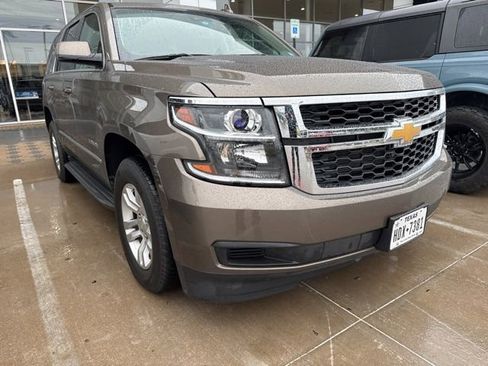 Used 2016 Chevrolet Tahoe LT image 2