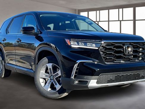 New 2025 Honda Pilot EX-L image 2