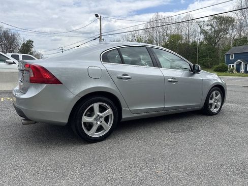 Used 2013 Volvo S60 T5 FWD image 11