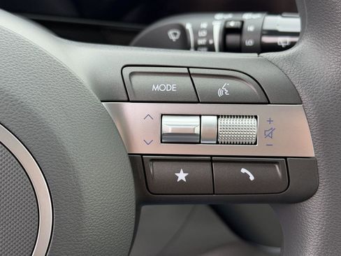 New 2026 Hyundai Kona SE image 16