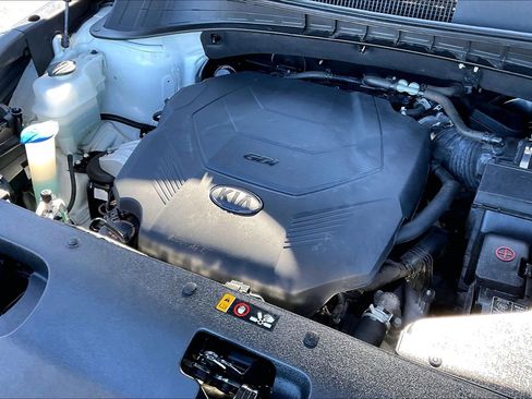 Used 2019 Kia Sorento SX image 32