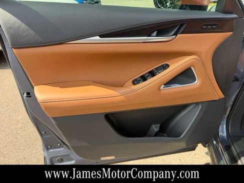 Used 2023 INFINITI QX60 Sensory w/ Vision Package AWD/4WD image 12