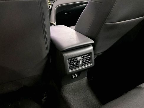 Used 2025 Toyota Camry LE FWD image 27