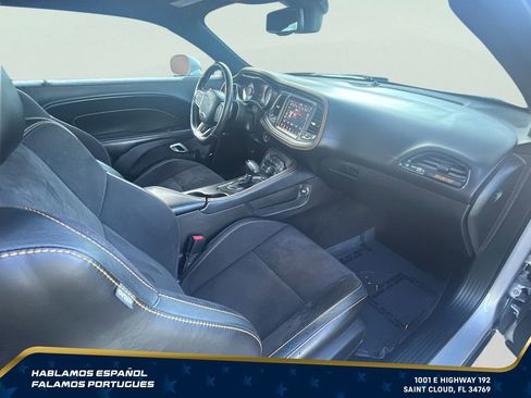 Used 2022 Dodge Challenger R/T Scat Pack RWD image 25