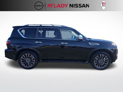 Used 2024 Nissan Armada Platinum w/ Captain's Chairs Package image 5
