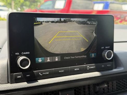 Used 2025 Honda CR-V EX image 16